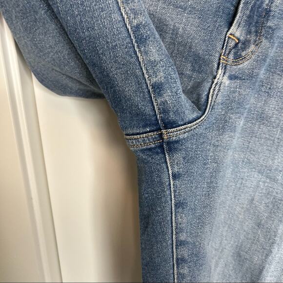 Good American Good Vintage Distressed Straight Leg High Rise Jeans Size 26 - Picture 5 of 7